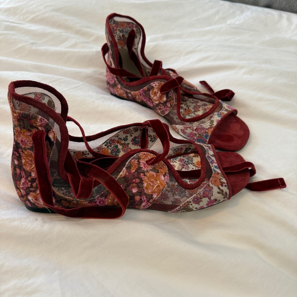 Coach sandals